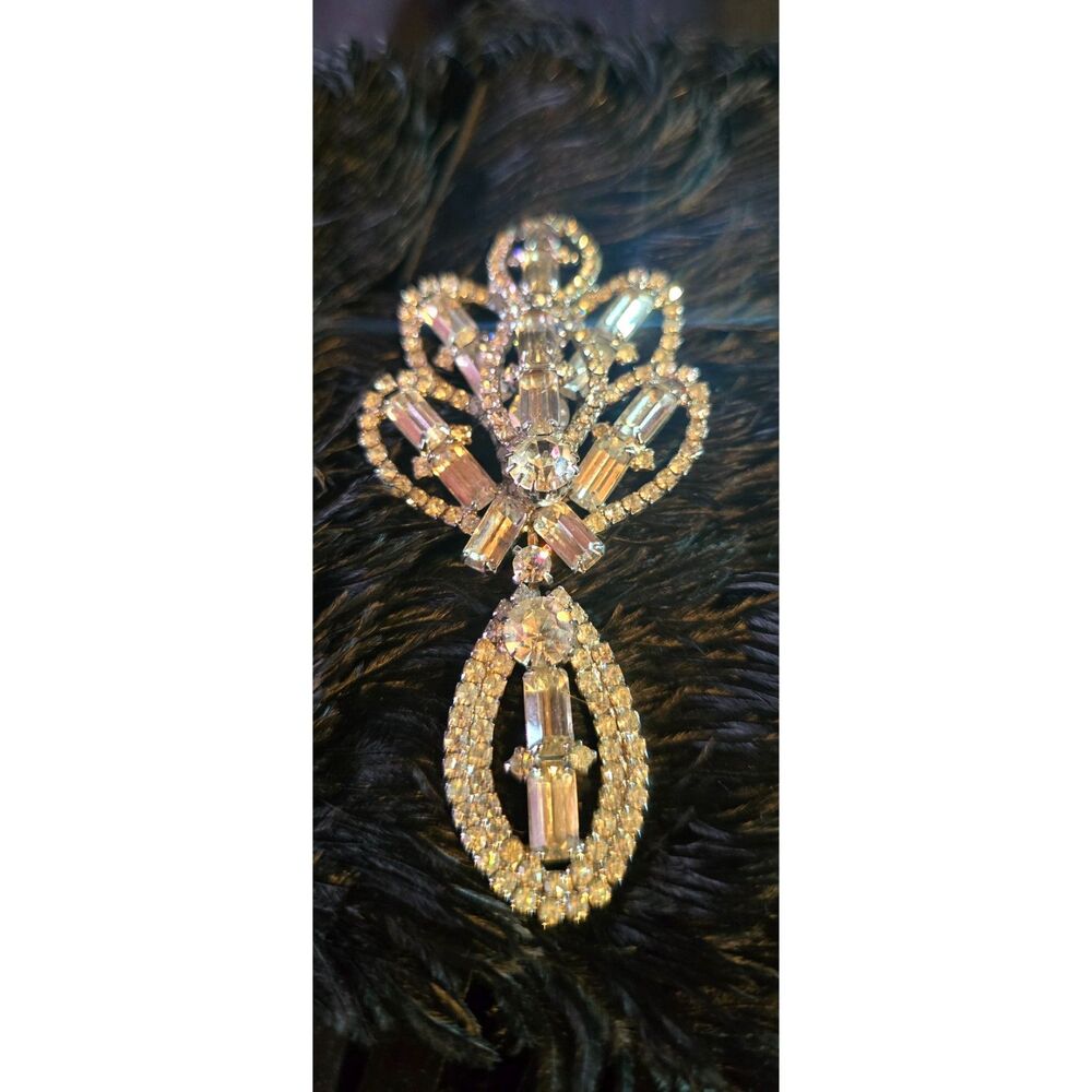 Vintage Clear Rhinestone Chandelier Dangle Brooch Mint Condition Rhodium Bridal